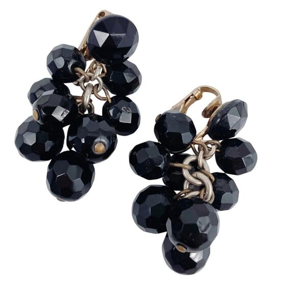 Vintage Faceted Black Beaded Cha Cha Clip-On Earrings, Mid-Century Retro - Picture 1 of 8